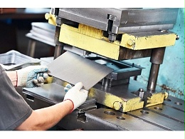 東莞沖壓件廠，單邊毛刺如何解決