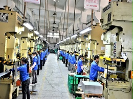 精密五金沖壓加工廠，外貿(mào)交易下滑的原因