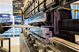 廣東五金沖壓模具加工廠，沖壓折彎件跑偏處理