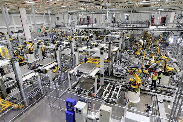 五金沖壓加工車(chē)間圖片