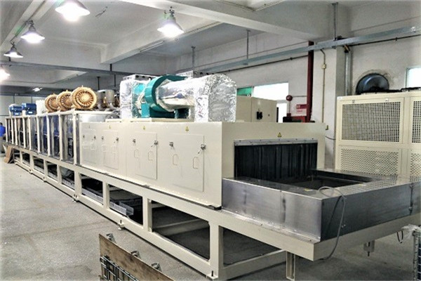 離子水噴淋清洗機-深圳五金公司