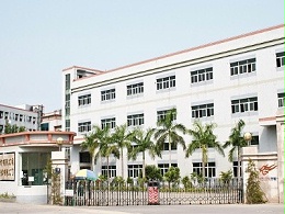 深圳五金沖壓廠，五金加工機(jī)械手操作9