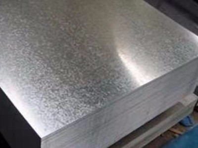 在精密五金沖壓模具加工廠里，鍍鋅板氧化后怎么處理？