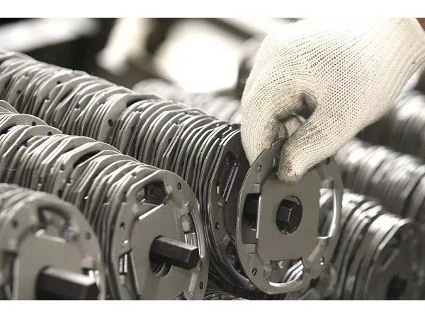 鈑金加工件通過(guò)蒸汽脫脂進(jìn)行表面清洗原理詳解