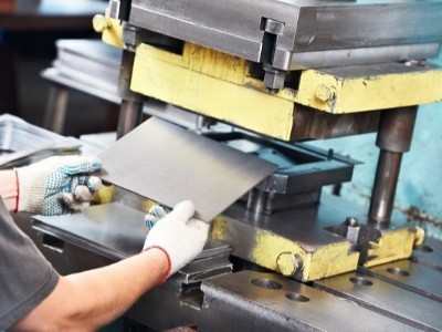 五金沖壓廠家，伺服壓力機(jī)的詳細(xì)介紹