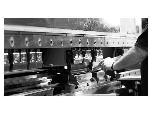 為什么選擇鈑金加工？